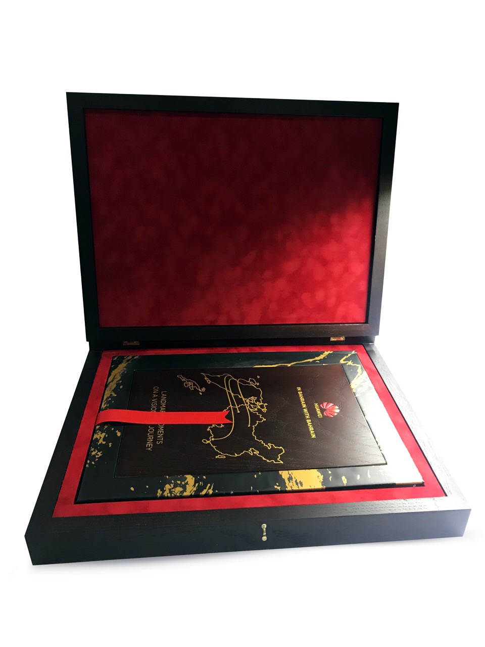 Huawei in Bahrain Book for Bahrain Royals 3